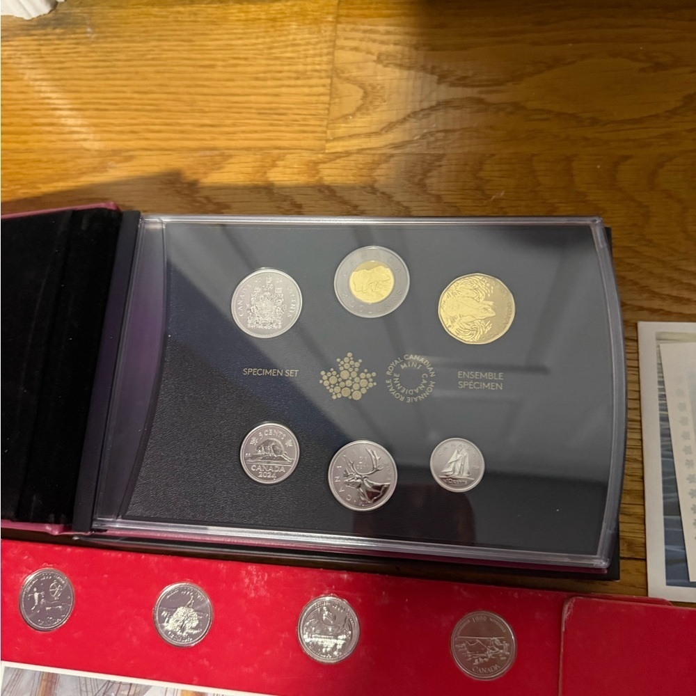 Lot Of Mixed Coins And Sets​​​ - Picture 12 of 12